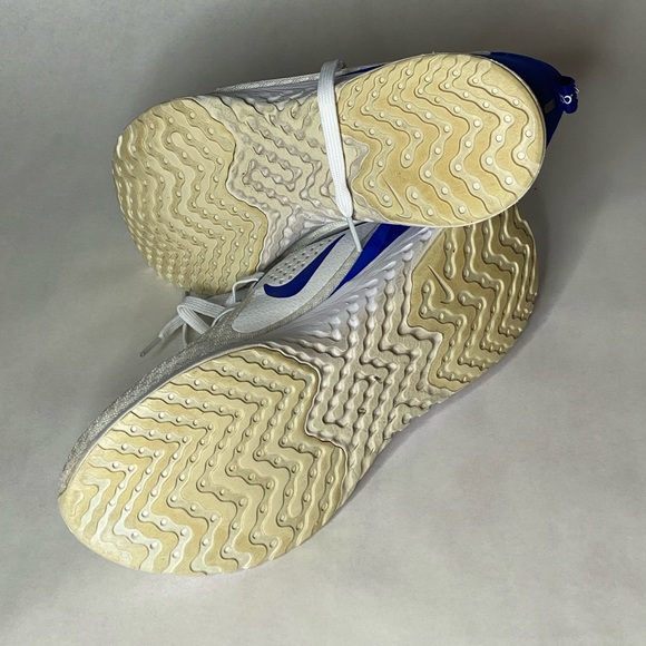 Nike Air Max React - Picture 4 of 4